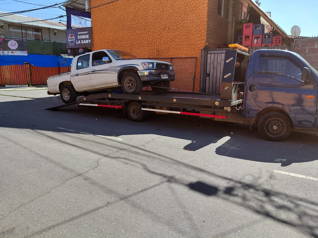 Mecánico profesional trabajando